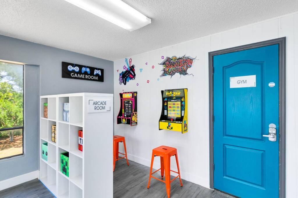 Oasis 203 - Symmetry & Serenity ティテュスビル エクステリア 写真